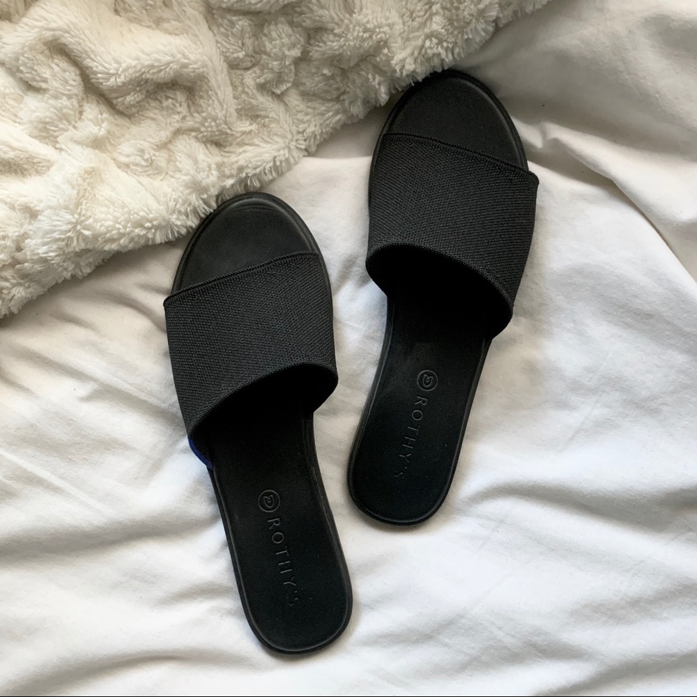 RARE Rothy’s Sandal / Slide - Black size 7 2018